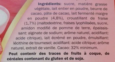 Lista de ingredientes del producto Goût Yaourt - croustillant fraise Mister Choc 200 g