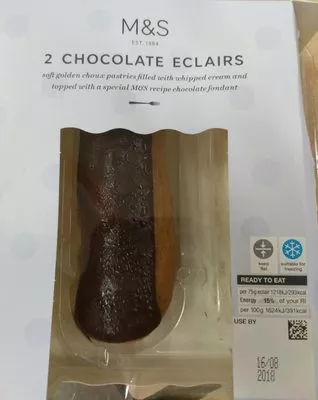 2 éclairs au chocolat Marks & Spencer 150 g (2 * 75 g), code 00395380