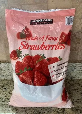 Grade A fancy strawberries Kirkland Signature , code 0096619276646