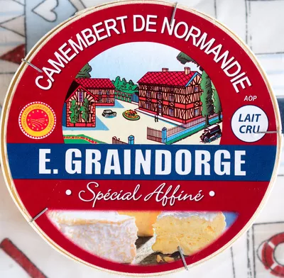 Camembert de Normandie AOP E. Graindorge, Lactalis 250 g, code 3252950003823