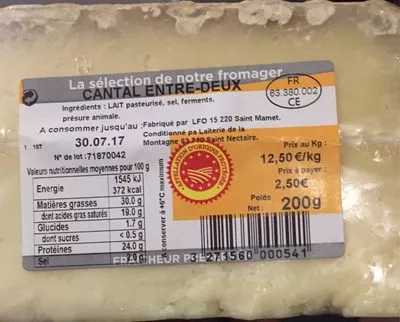 Cantal entre deux (30% MG) La Vie Claire, La Selection De Notre Fromager 200 g, code 3271560000541