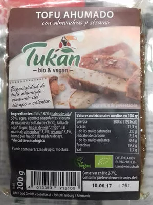 Tofu ahumado con almendras y sésamo Tukan 200 g, code 4012359713100