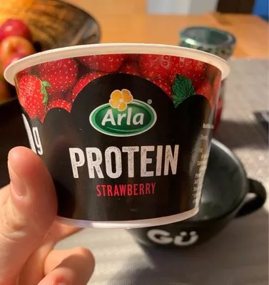 Protein strawberry Arla 200 g, code 6413300018042