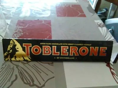 Toblerone noir Mondelez 360 g e, code 7622210477934