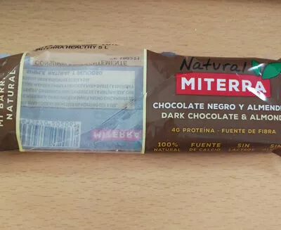 Barrita de chocolate negro y almendras sin gluten miterra 30g, code 8435470202067