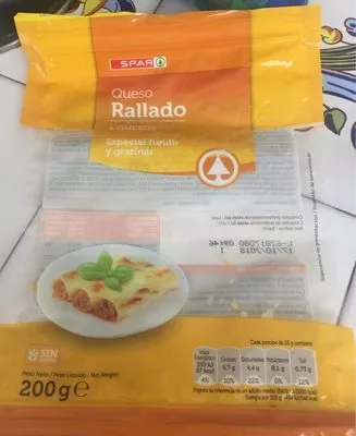 Queso rallado - quatro quesos Spar , code 8480013076551