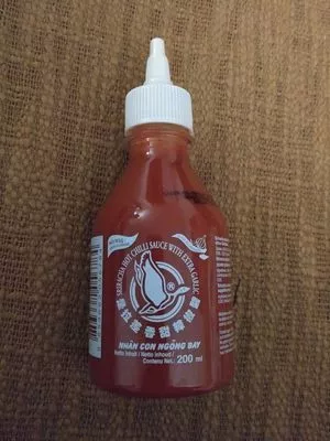 Sriracha hot chilli sauce extra garlic  , code 8853662056784